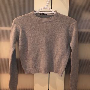 Brandy Melville knit grey cropped sweater